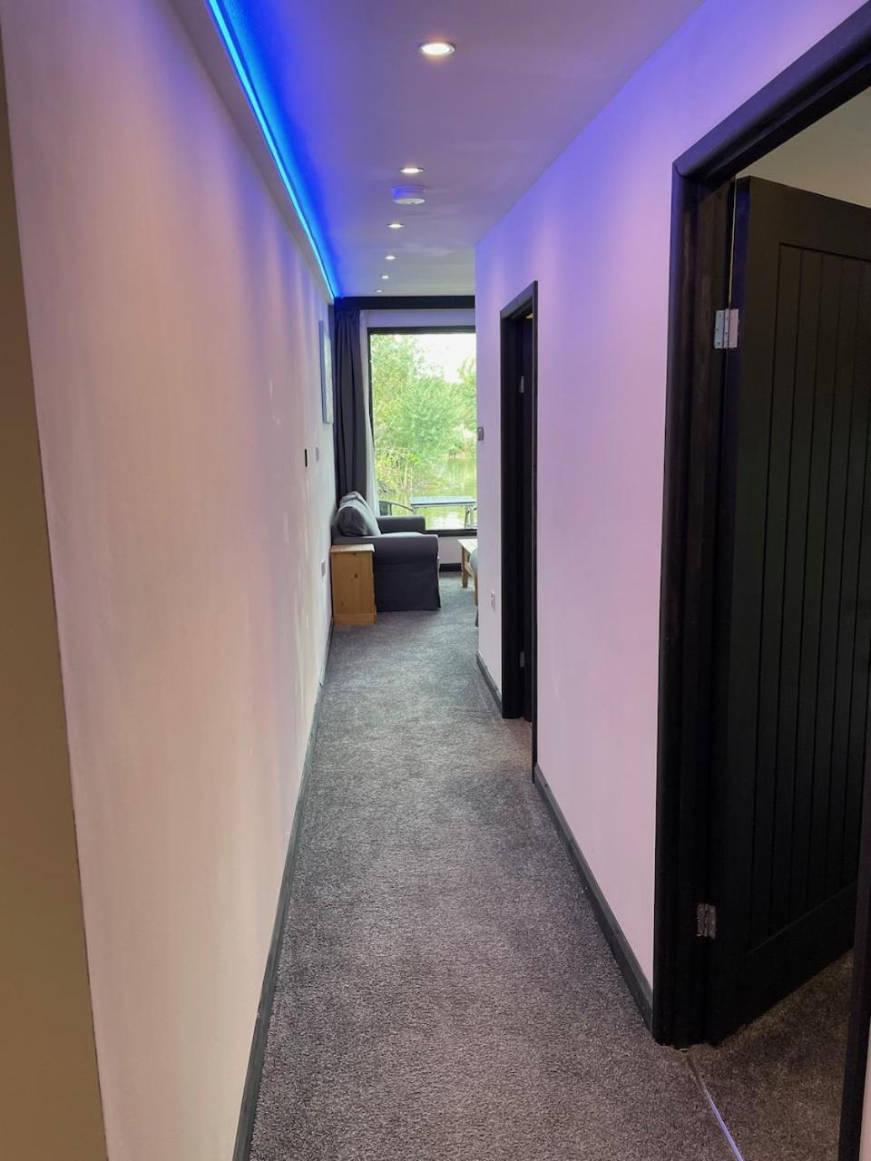 Thewaterfrontlodges Bedworth Exteriör bild